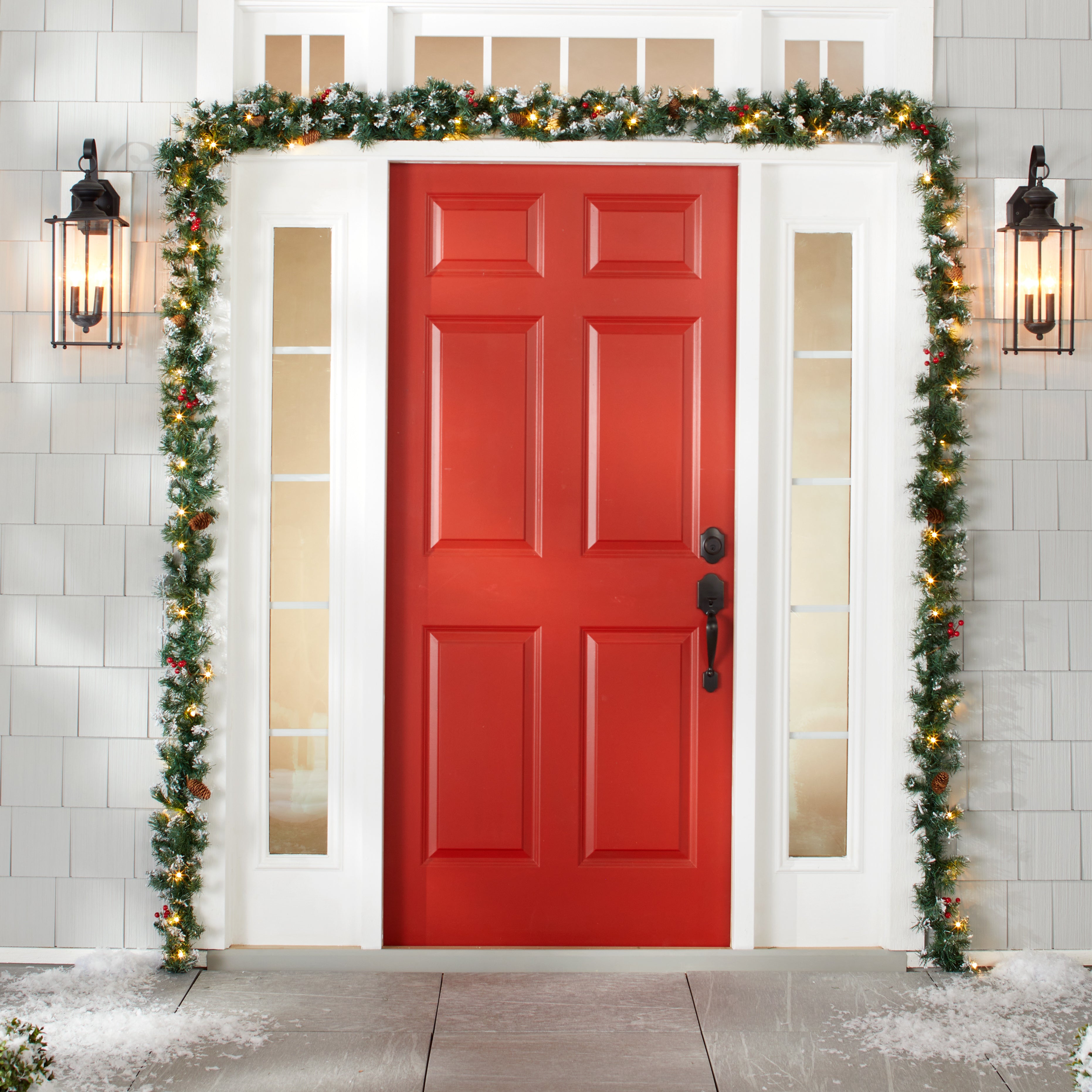 9-Ft. Lighted Garland