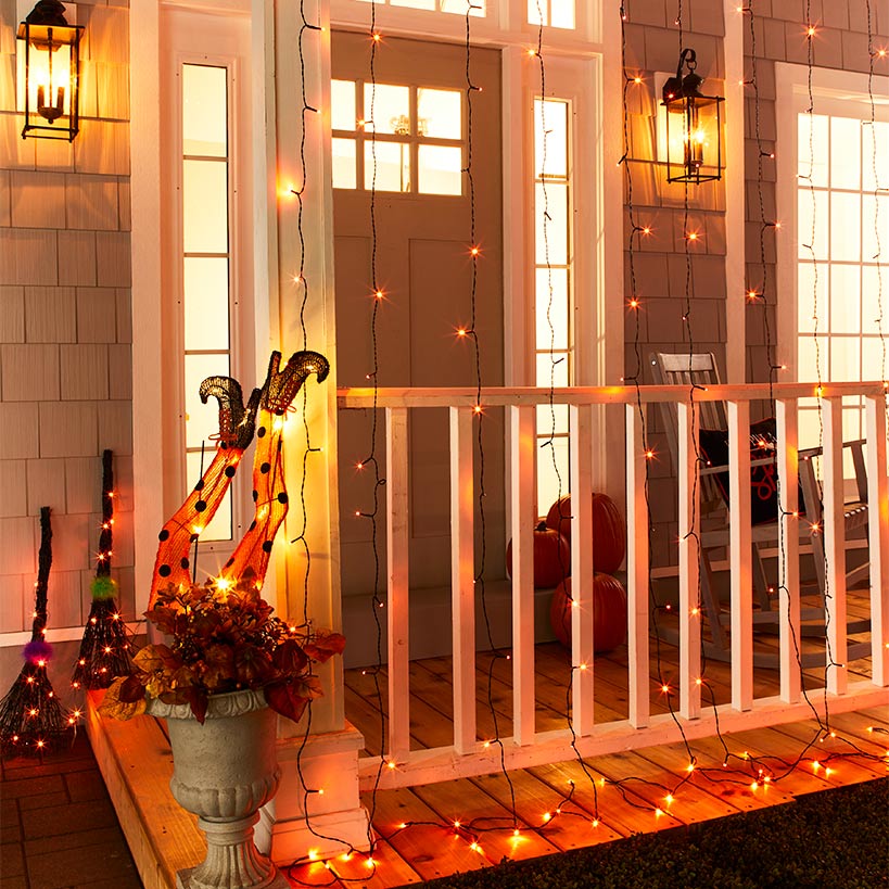 Icicle LED Curtain Lights - 10 Ft