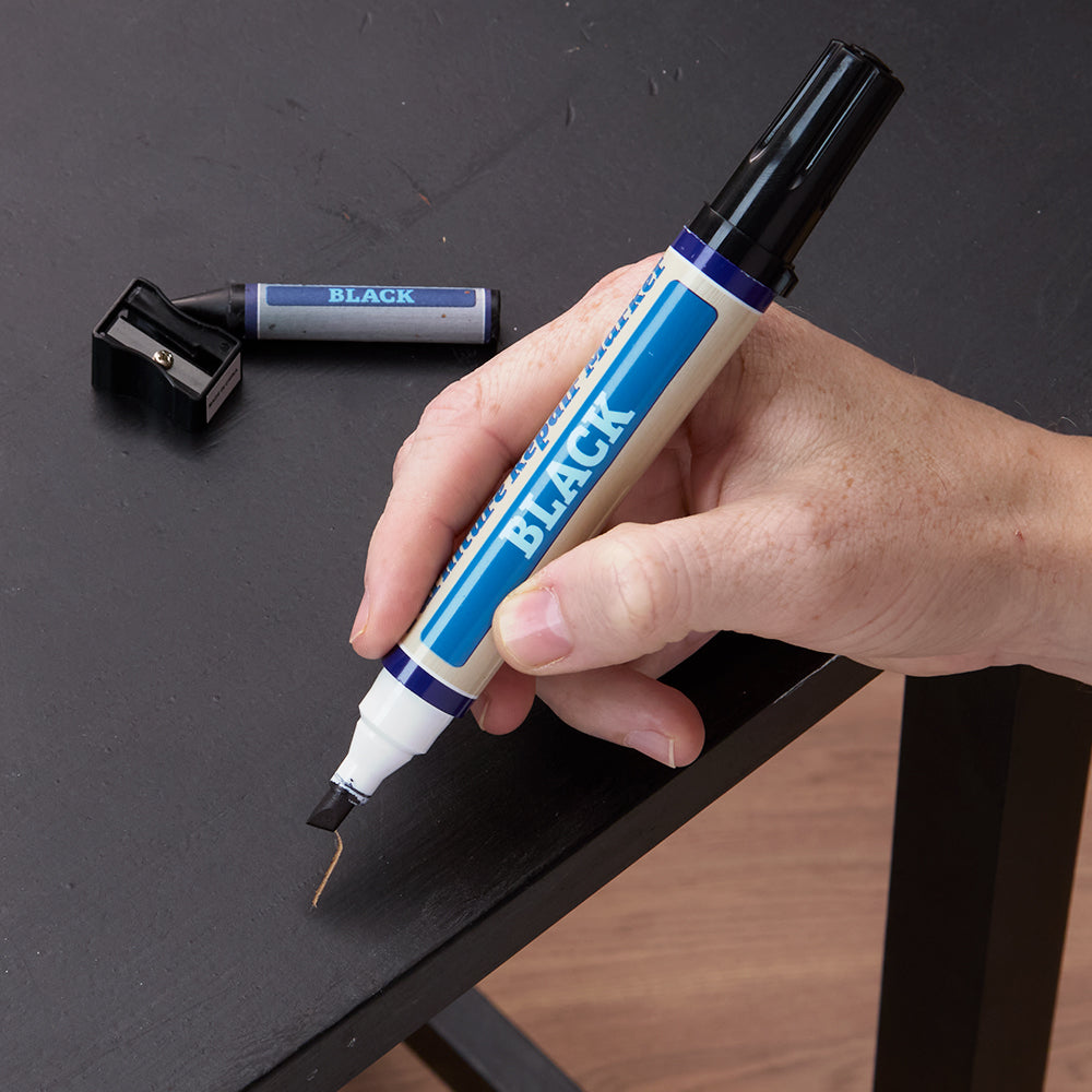 Furniture Repair and Restore Kit 3 Markers and 5 Wax Filler Sticks