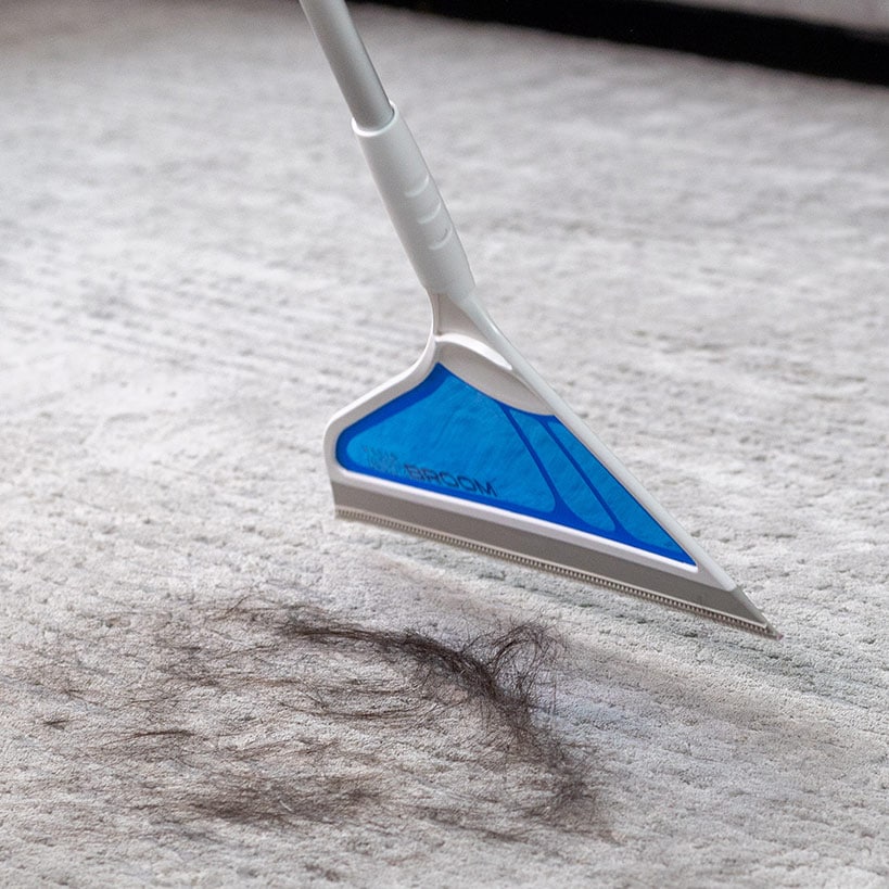 Helio Air Broom™ All-Surface, Lightweight Retractable Cleaning Tool