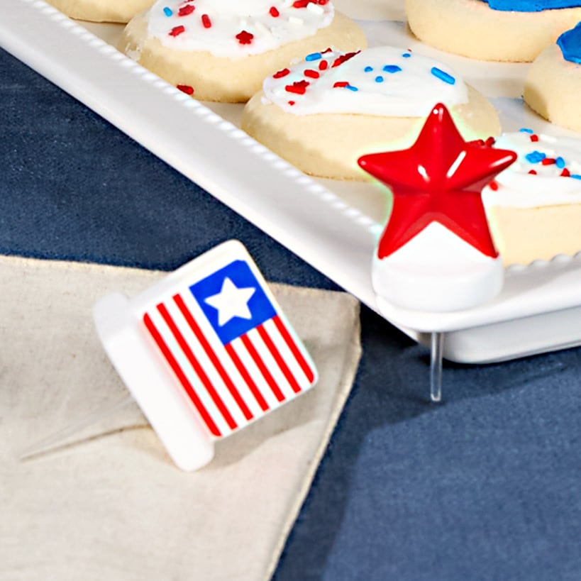 Serving Platter with Interchangeable Holiday Icons#select-item_set-of-2-americana-charms