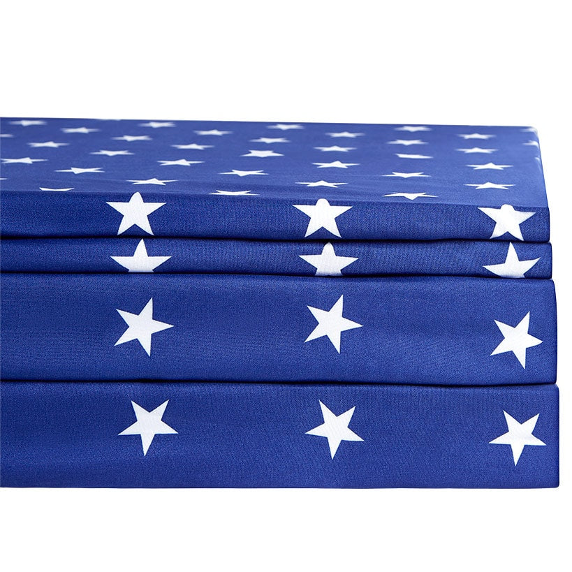 Stars and Stripes Gnome Queen or King Complete Comforter Set