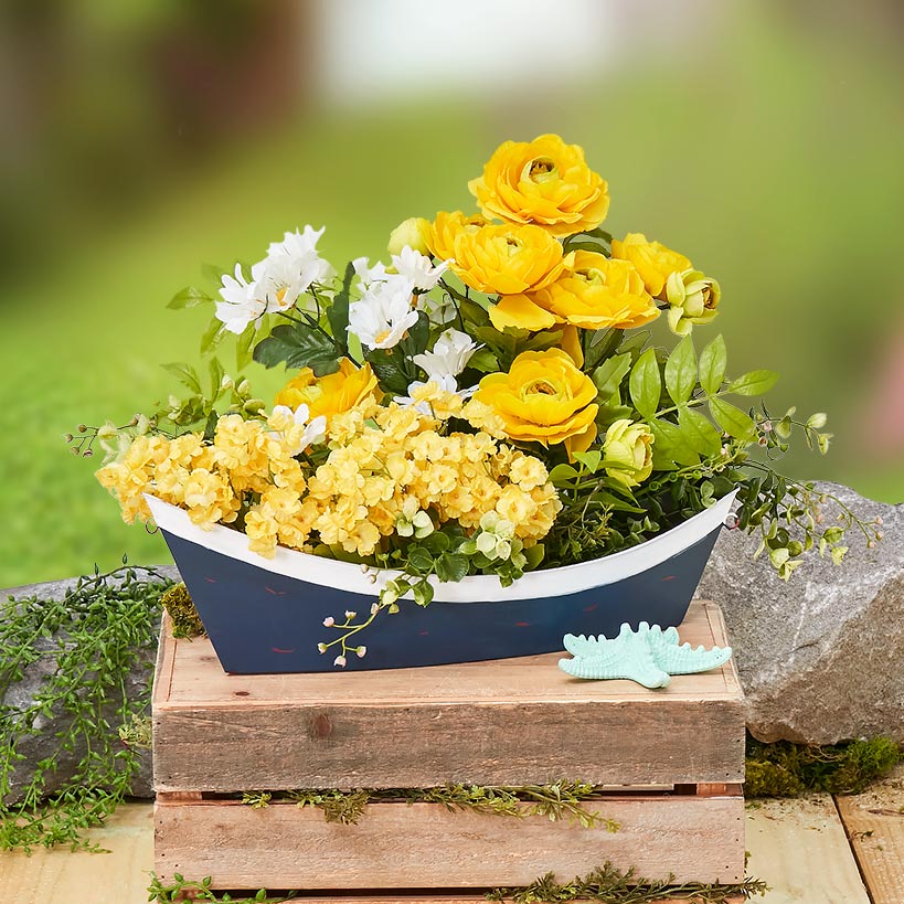 Boat Planter The Lakeside Collection