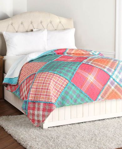 Bright Ragged Bedroom Ensemble - Twin Quilt