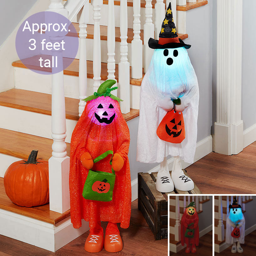 Halloween Trick-or-Treaters | The Lakeside Collection