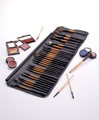 32-Pc. Ultimate Makeup Brush Set
