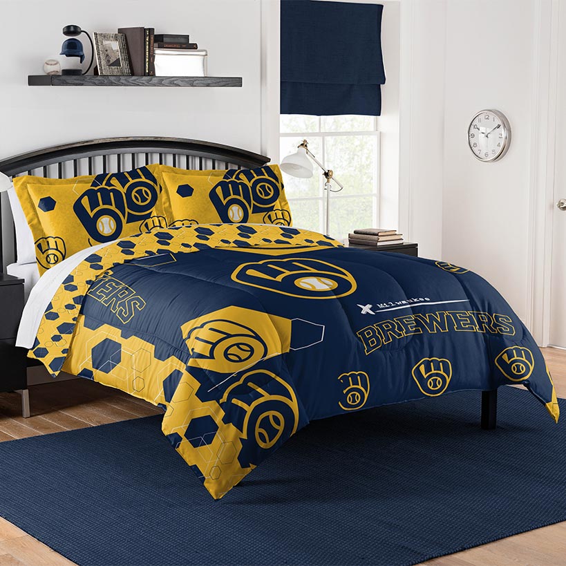 MLB™ Hexagon Comforter Sets
