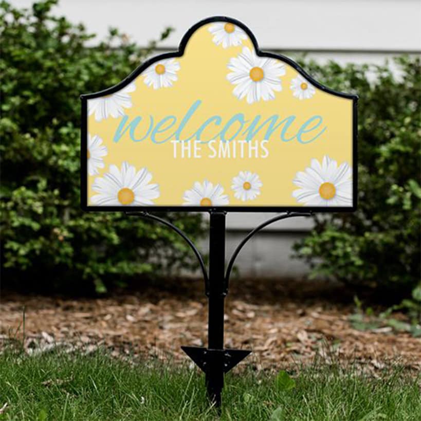 Personalized Spring Daisies Welcome Yard Sign Magnet