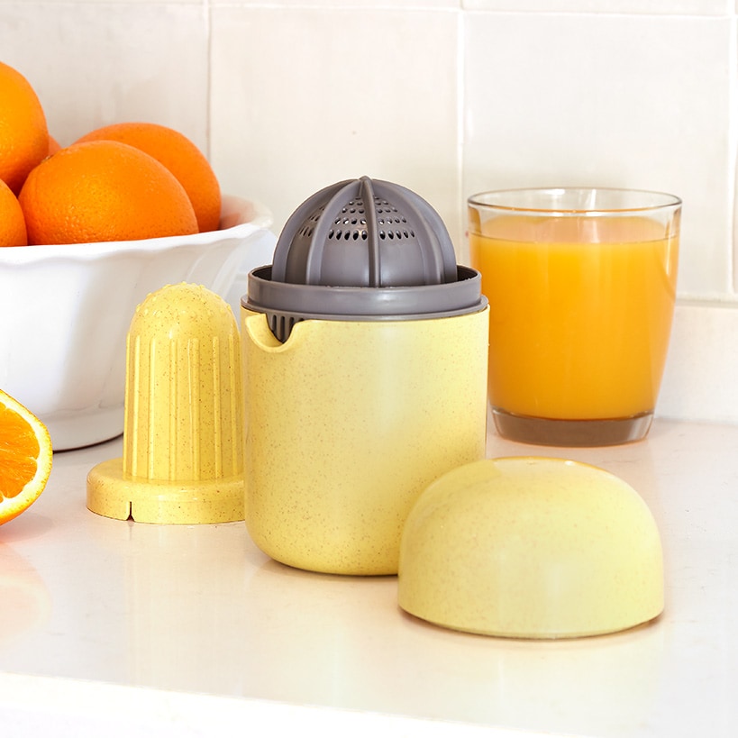 Manual Citrus Fruit Juicer with Storage Container