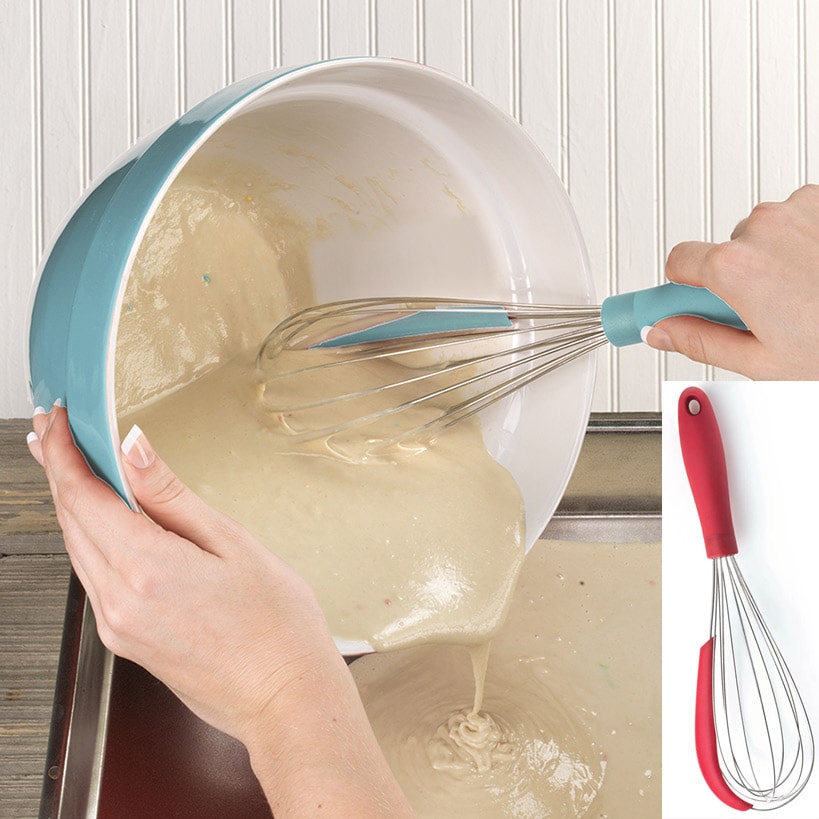 2- in-1 Whisk With Scraper