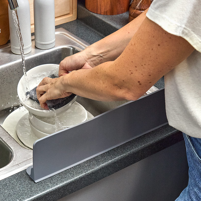 Kitchen Sink or Faucet Silicone Splash Guard