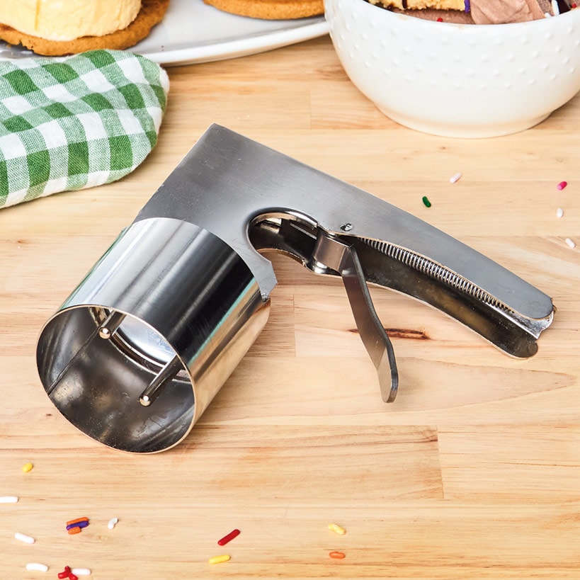 Classic Retro Stainless Steel Cylinder Ice Cream Scoop with Handle