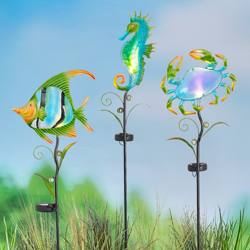 Coastal Sea Creature Solar Lighted Stake - Fish or Seahorse