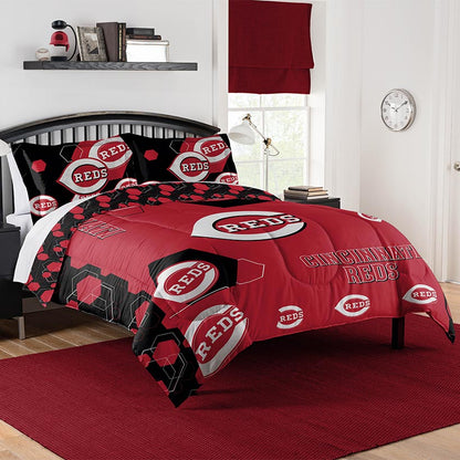 MLB™ Hexagon Comforter Sets