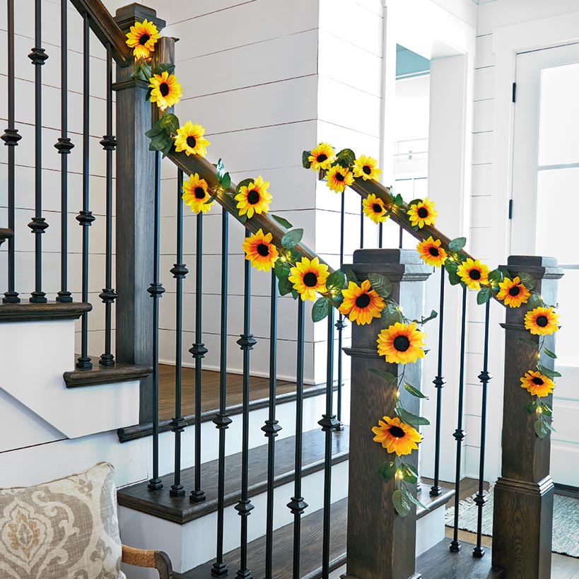 Lighted Flower Garland - Pink, Sunflower, or White Flower#select-flower_sunflower