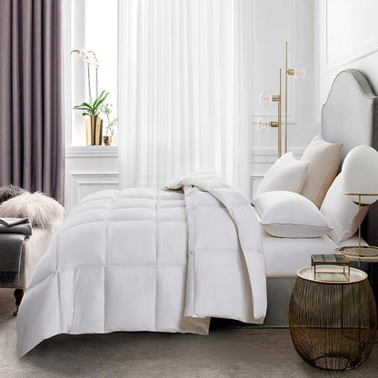 Serta Light Warmth 233-Thread Count Goose Feather and Down Comforter