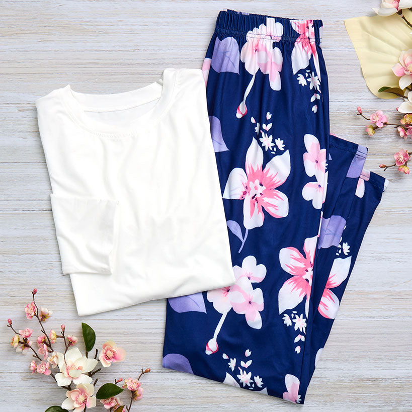 Women's Soft Pajama Set with Long Sleeve Top and Floral Pants#select-size_xl