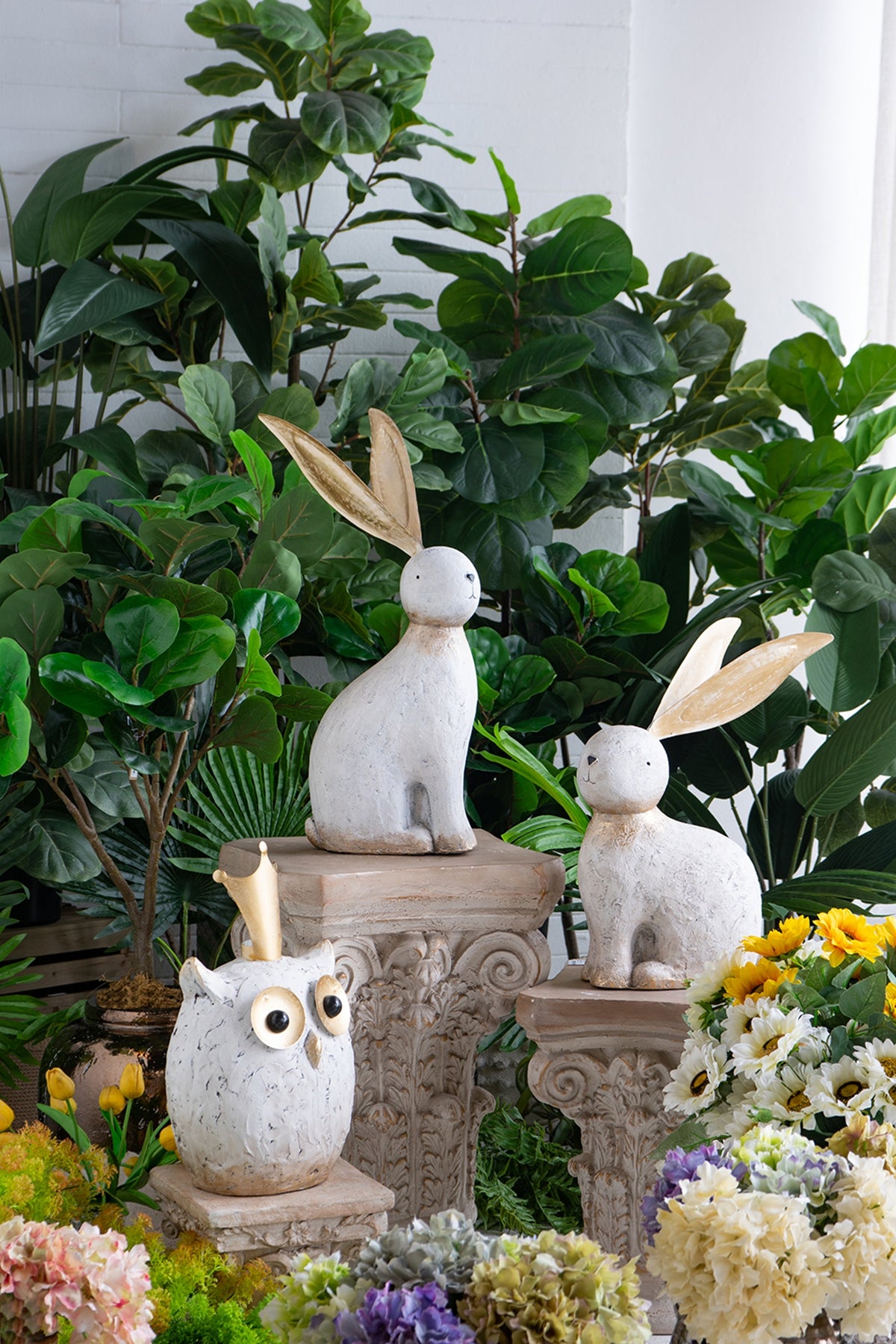 13.8x6.1x20.9" White Magnesium Rabbit Figurine with Gold Iron Ears - image 13